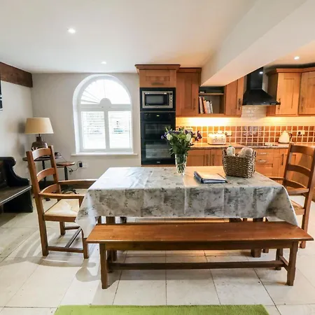 Yew Tree Barn * Pickering